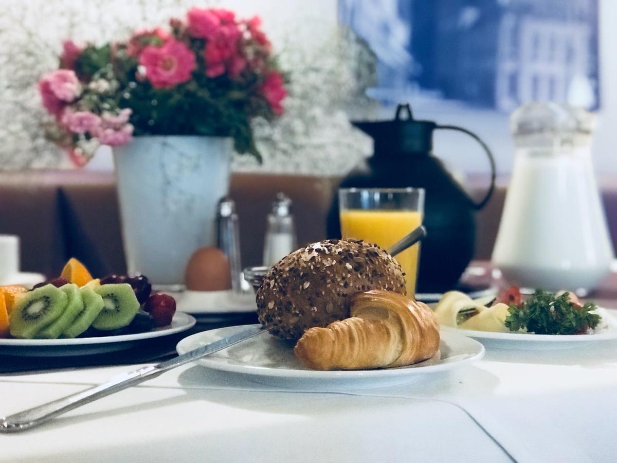 Hotel Schwarzer Adler Stendal Dış mekan fotoğraf
