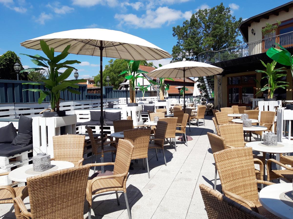 Hotel Schwarzer Adler Stendal Dış mekan fotoğraf